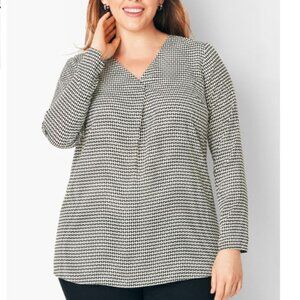 Talbots - Black & Ivory Geometric V-neck Pleated Front Top, 1X